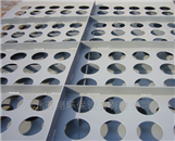 除塵器花板 除塵設(shè)備的關(guān)鍵配件與功能解析